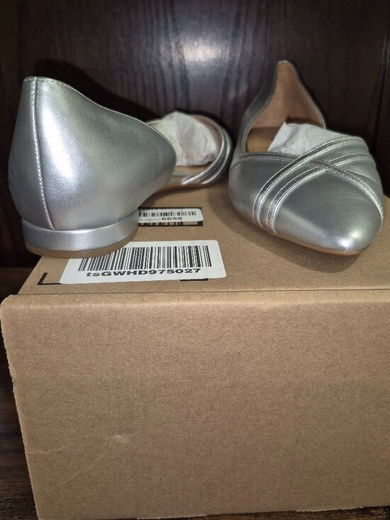 NWB Naturalizer Barlow Pointed Toe Ballet Flat sz 8W - Picture 4 of 9
